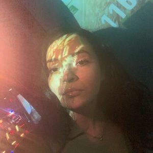 Meet your Posher, Yuri